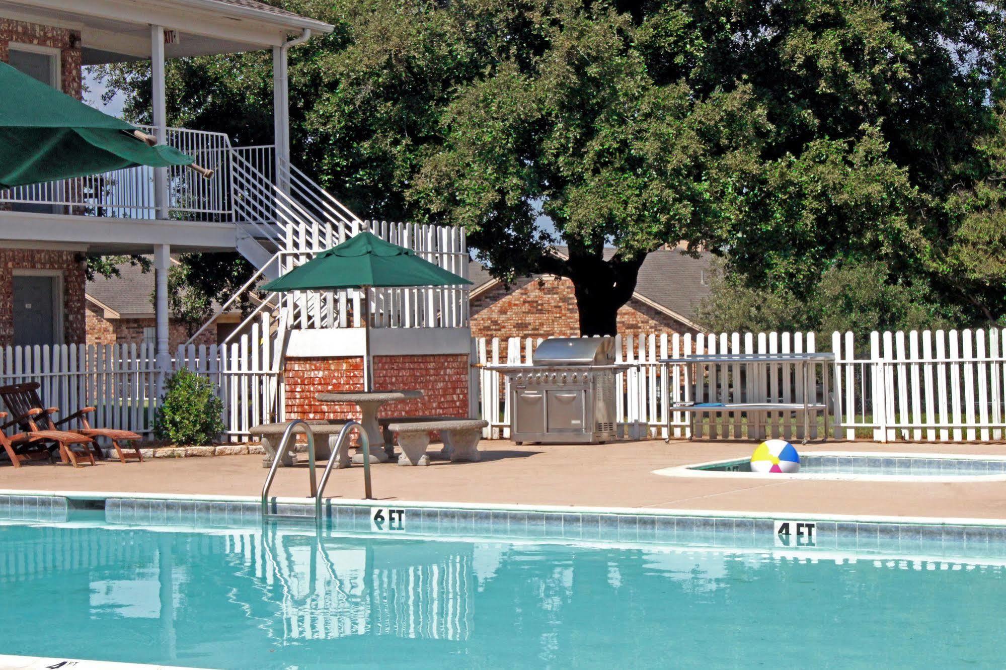 Lake View Inn Granbury Eksteriør billede